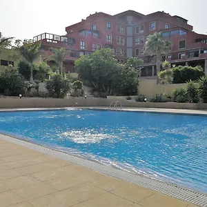 https://apartmento-la-perla-el-medano.tenerifehoteles.net